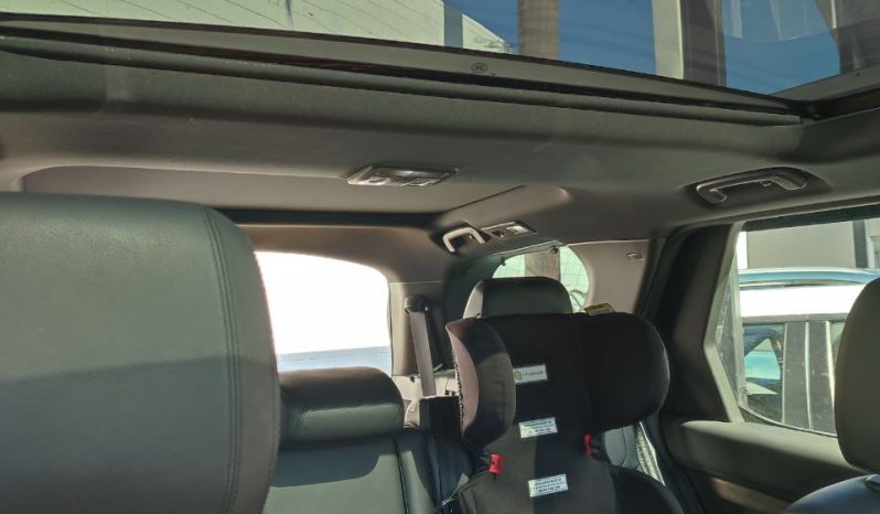 
								2017 Land Rover full									