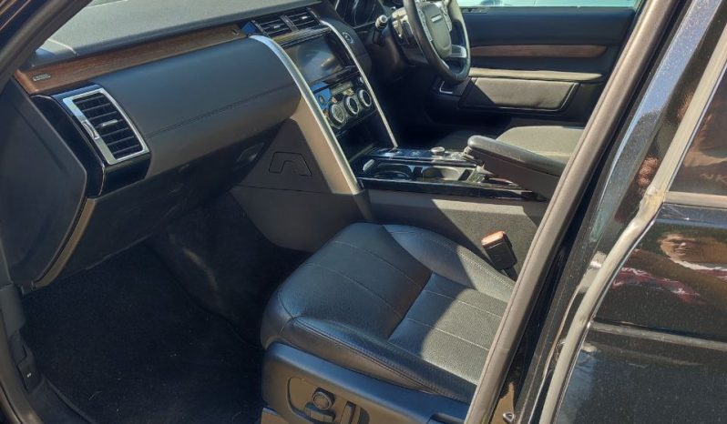 
								2017 Land Rover full									