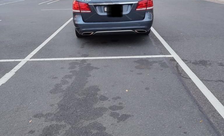 
								Mercedes Benz E200 full									