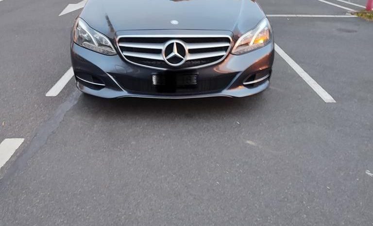 
								Mercedes Benz E200 full									