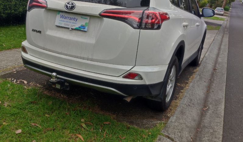 
								Toyota Rav4 2018 full									