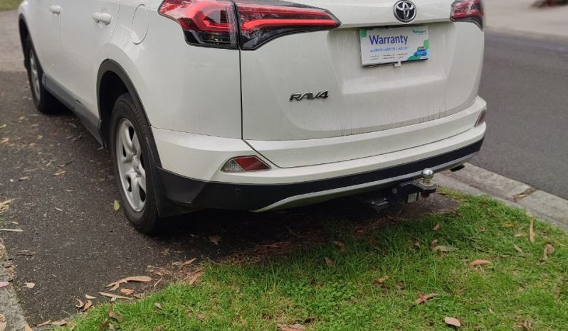 
								Toyota Rav4 2018 full									